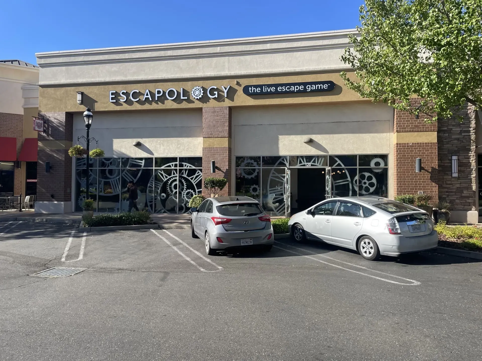 the storefront of Escapology Escape Rooms Roseville CA
