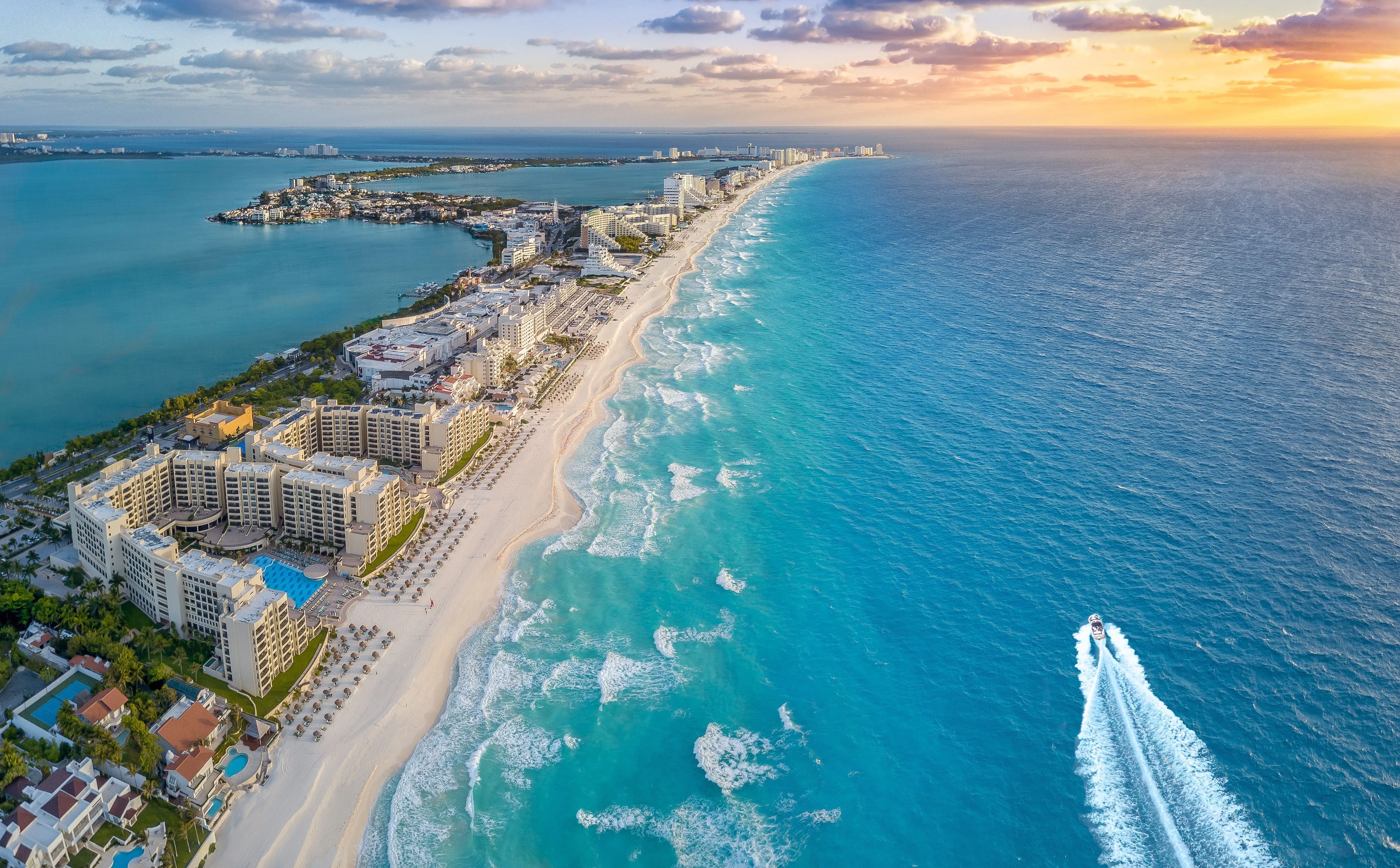 cancun-vacation-planner-header.webp